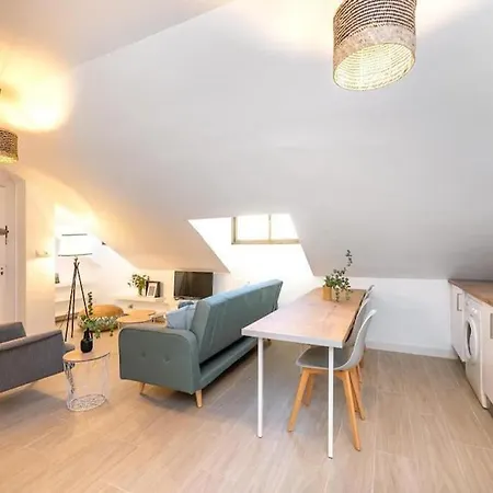 Ct 231 - Center - Floor Ii Apartment